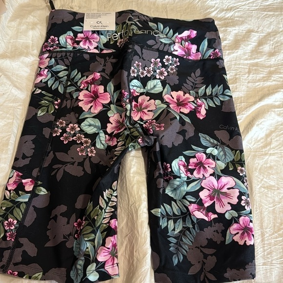 Calvin Klein spandex athletic shorts. New with tags size small - Picture 2 of 4